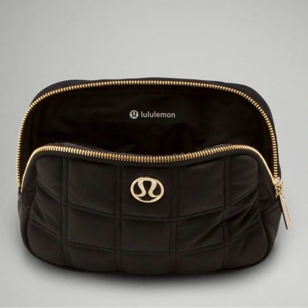 Lululemon Everywhere Belt Bag Quilted Velour Black & Gold Velvet Crossbody Nwt - Picture 2 of 6